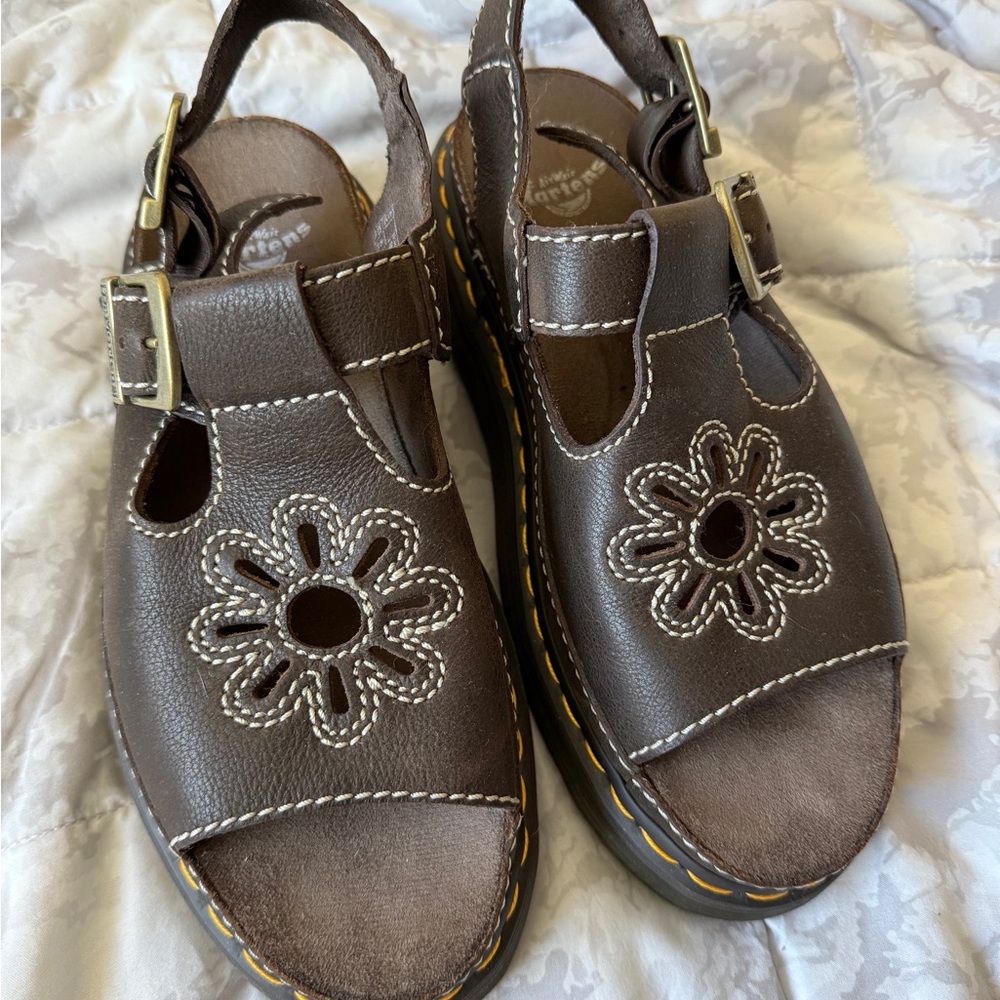 Dr Martens Dunnet Flower